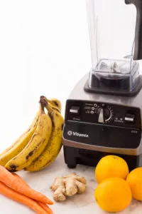 Vegan orange ginger smoothie recipe with carrots