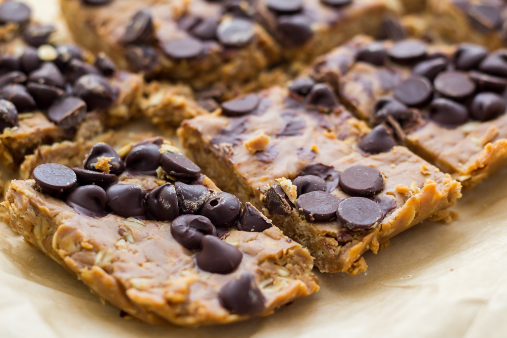easy vegan peanut butter oat bars. No bake, refined sugar free, and delicious!