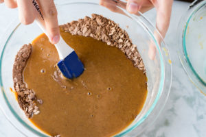 Easy vegan peanut butter and chocolate breakfast cookies