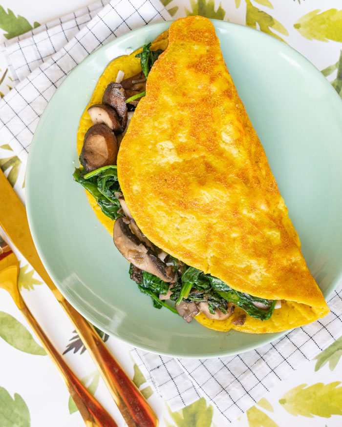 this vegan vitamix recipe roundup has everything you could crave. Omlets included!